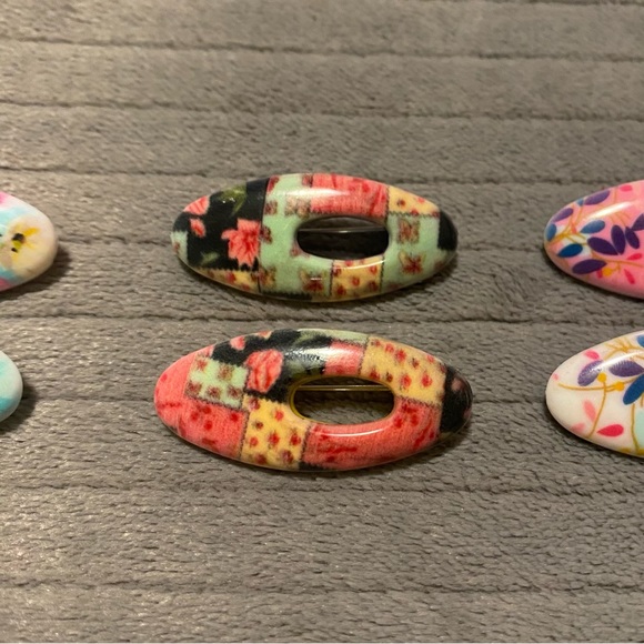 Printed Pins - Picture 3 of 5